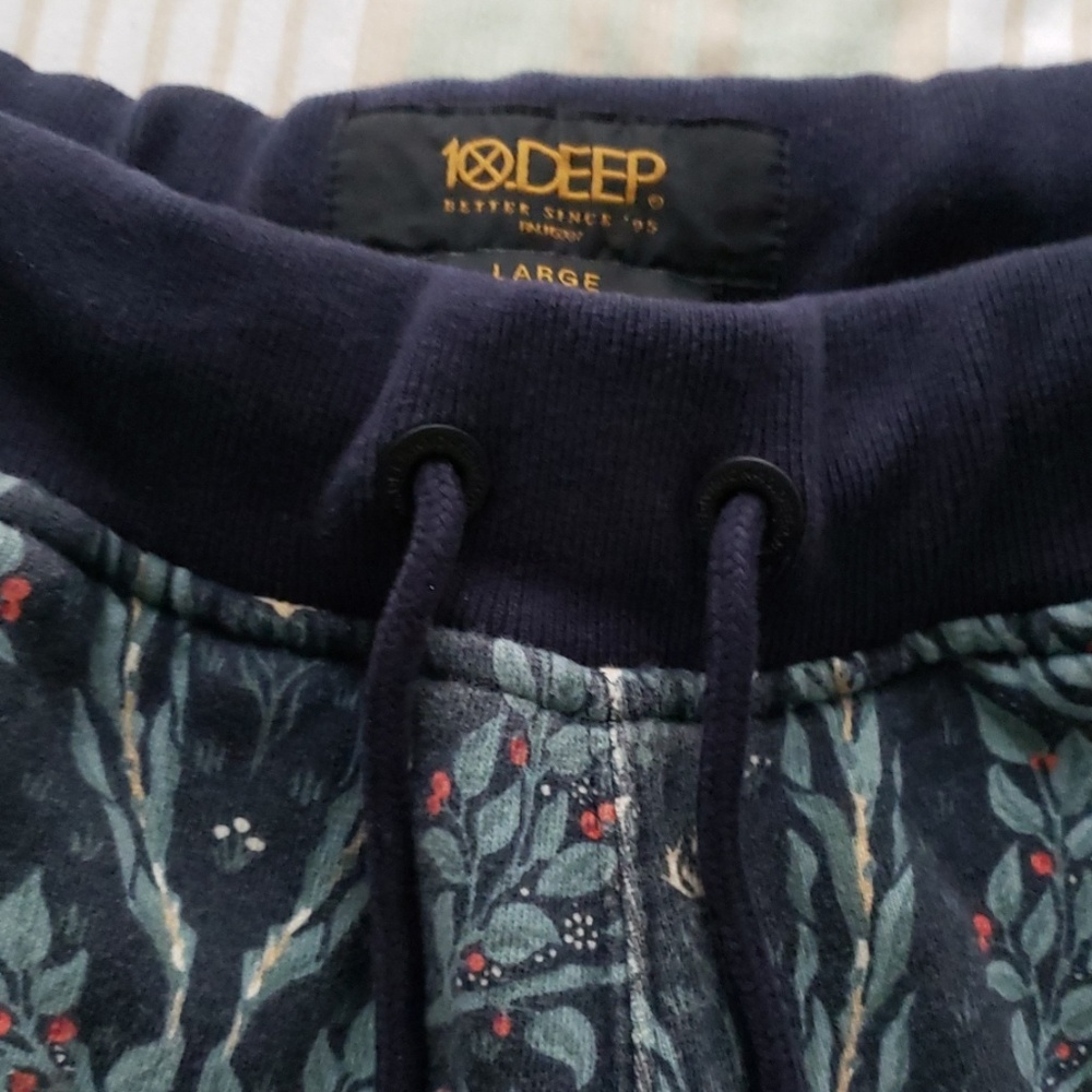10.deep Flower joggers
